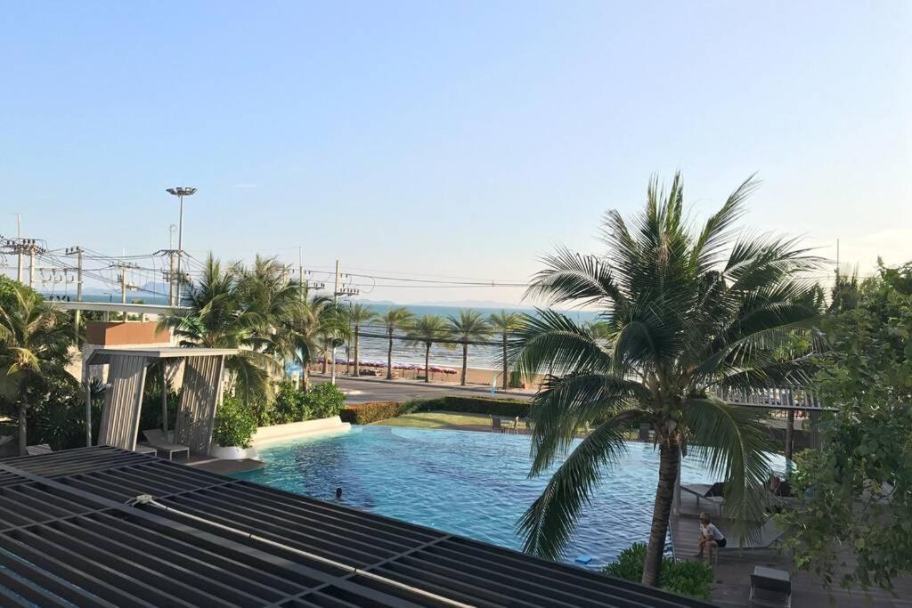 Stunning Seaview Suite Jomtien Beach Extérieur photo
