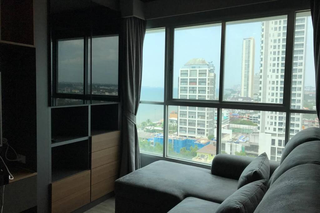 Stunning Seaview Suite Jomtien Beach Extérieur photo