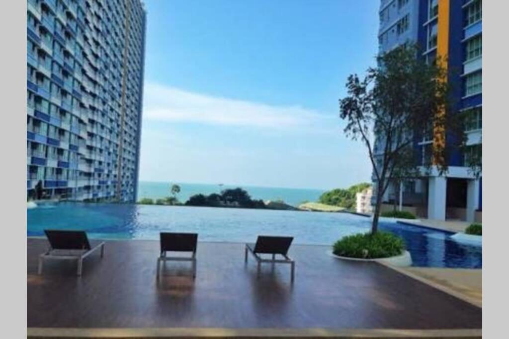 Stunning Seaview Suite Jomtien Beach Extérieur photo